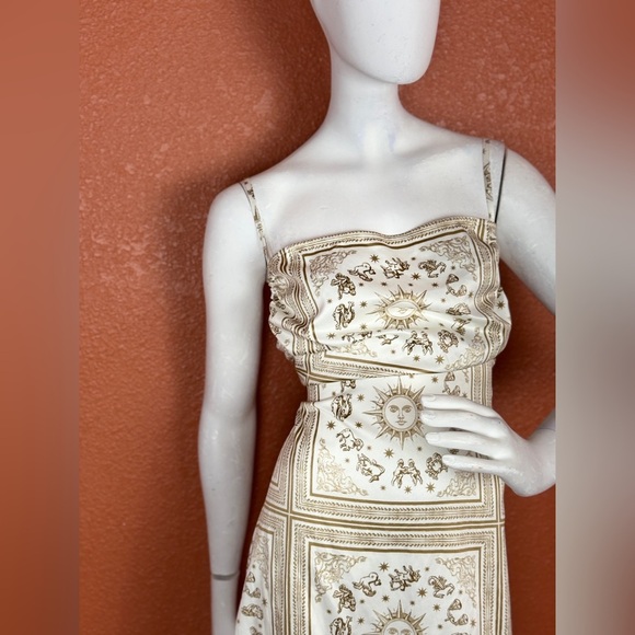 Danielle Bernstein Cream and Brown Zodiac Patterned Mini Dress Size 14. E47 - Picture 9 of 13